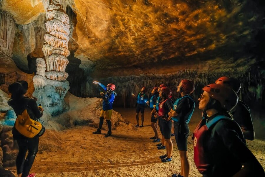 Cala Varques: Guided Sea Caves Kayak & Snorkeling Expedition - Five things to know before you go