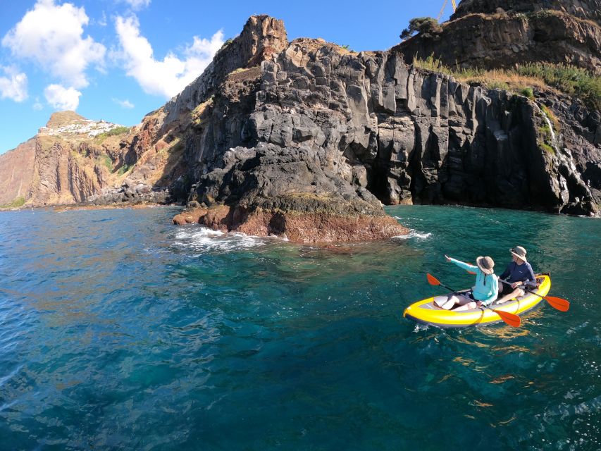 Câmara de Lobos: Private Guided Kayaking Tour in Madeira - What the private format changes