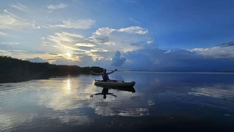 Cancun: Kayaking Tour in Nichupte Lagoon - How strenuous is the three-hour paddle?