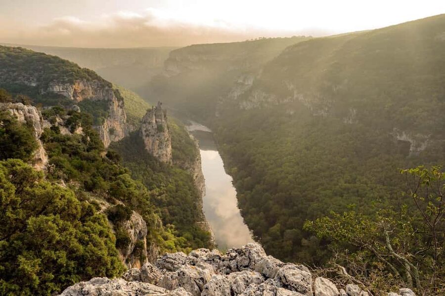 Canoe/Kayak descent of the Ardèche Nature Reserve: 5 hours - approx. 24 km - Key points before you book