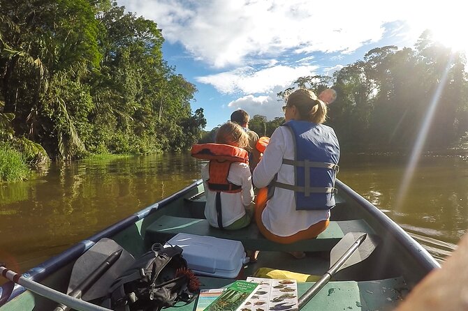 Canoe tour dentro del Parque - Leaving Tortuguero for the national park canals