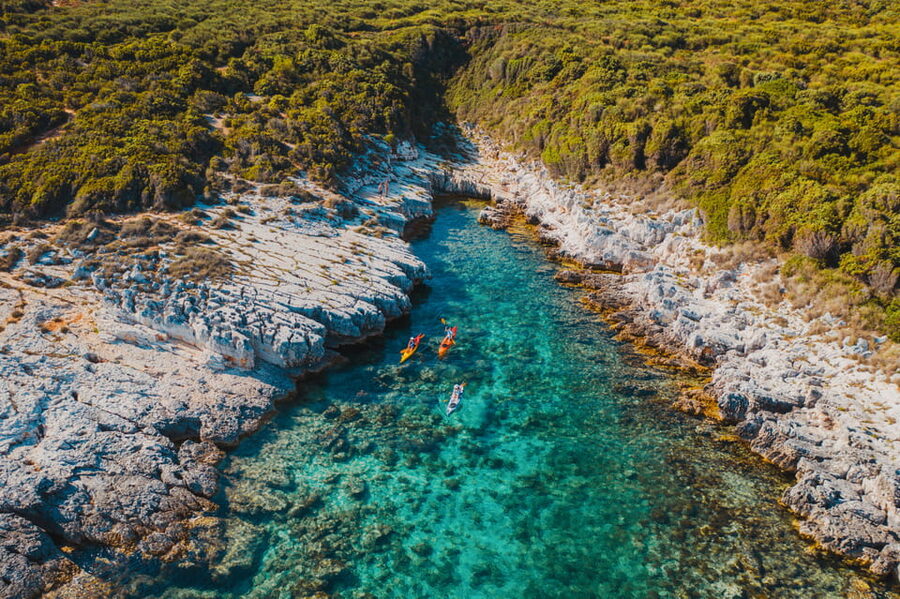 Cape Kamenjak: Cave and Safari Experience by Kayak - Paddling out from Jistra Adventures