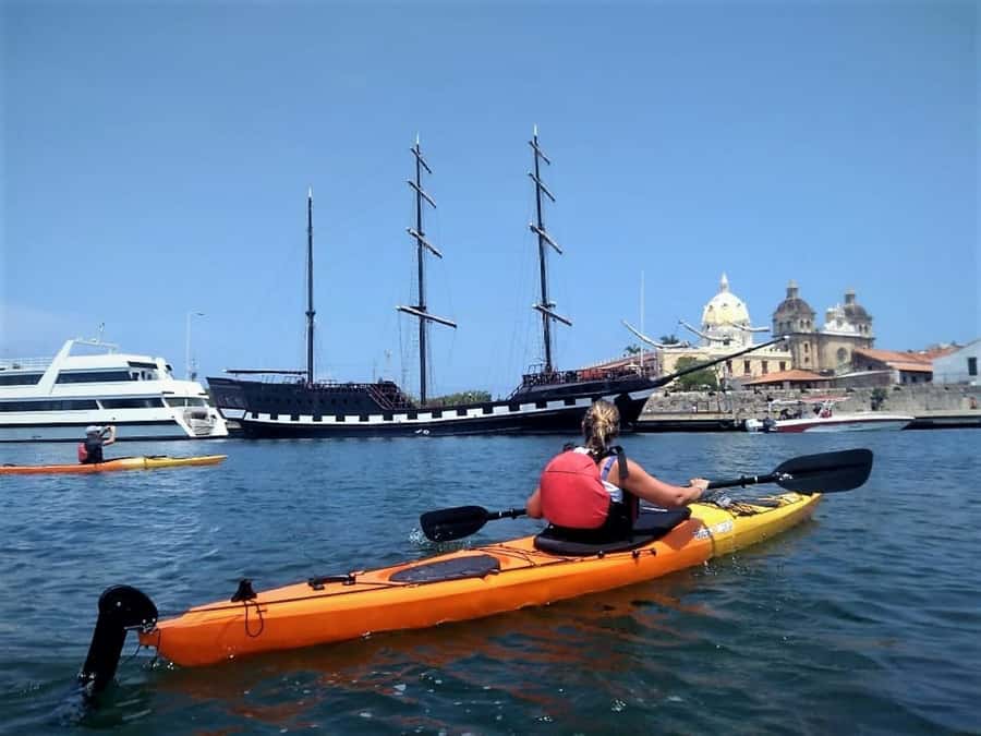 Cartagena: Walled City Kayak Tour - What the 90-minute schedule feels like