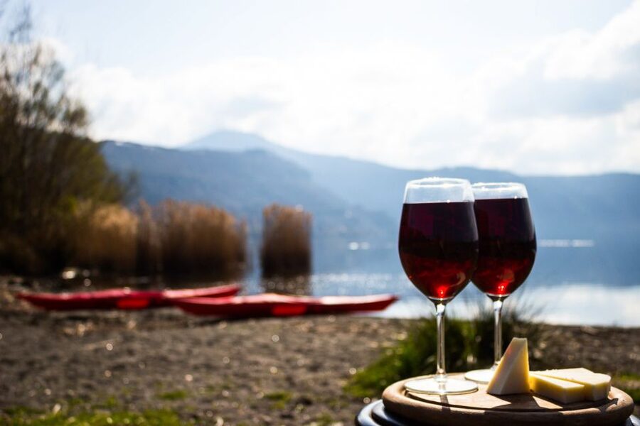 Castel Gandolfo: Kayak Food and Wine Tour - Leaving Rome for Lake Albano