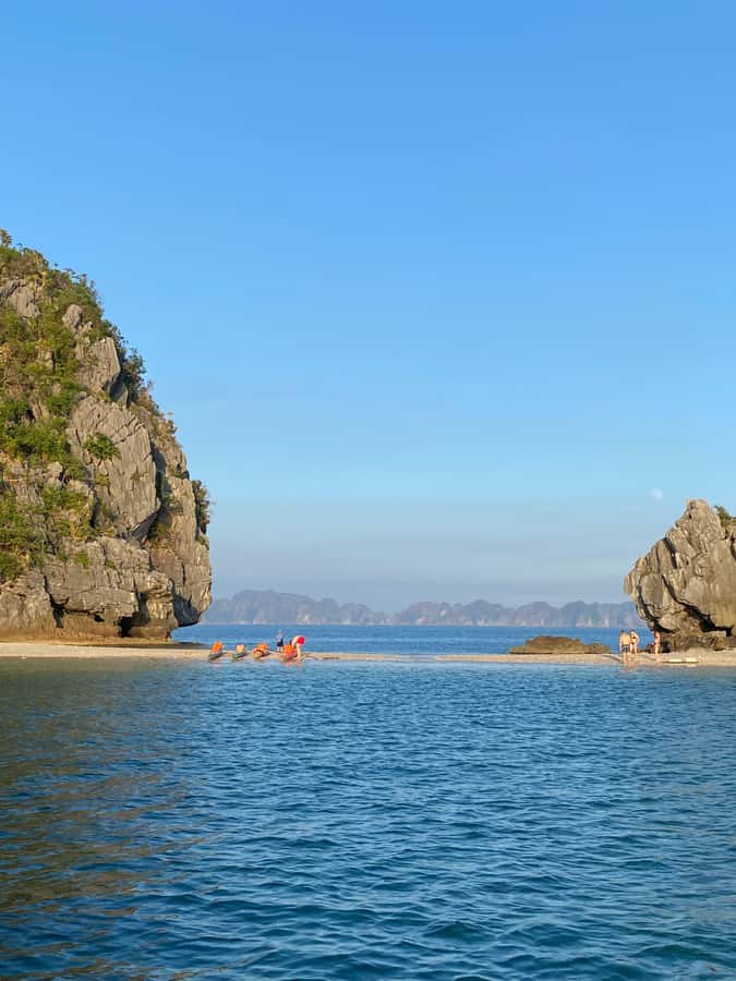 Cat Ba : Lan Ha Bay Bioluminescent Plankton Kayak Boat Tour - Cruising past Cai Beo and the Floating Fisherman Village