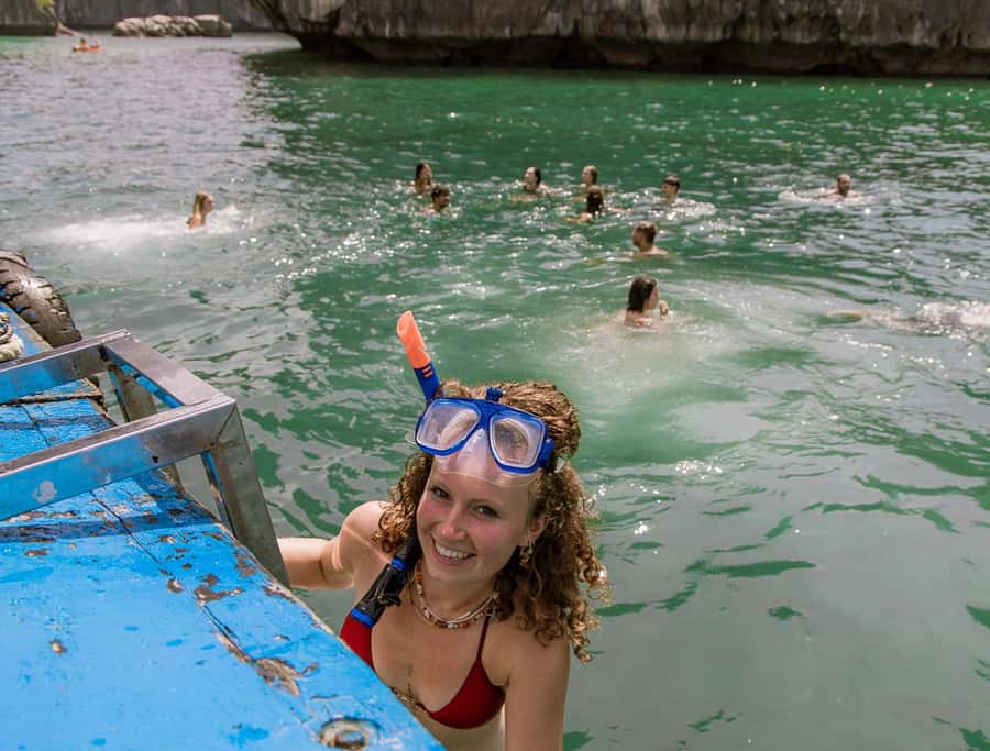 Cat Ba: Lan Ha & Ha Long Bay Kayak & Snorkel Boat Tour - Monkey Island and the walk above Lan Ha Bay