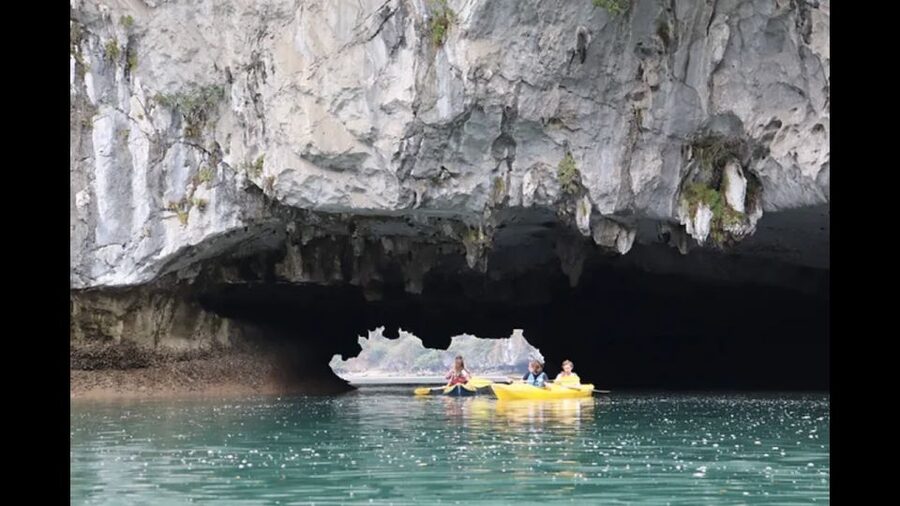 Cat Ba: Lan Ha & Ha Long Bay Kayak & Snorkel Boat Tour - What the $30 price really delivers