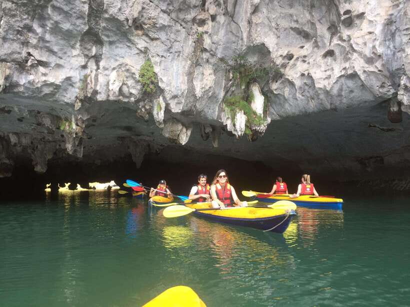 Cat Ba: Lan Ha, HaLong bay full day- biking, kayaking, lunch - Swimming near Ba Trai Dao