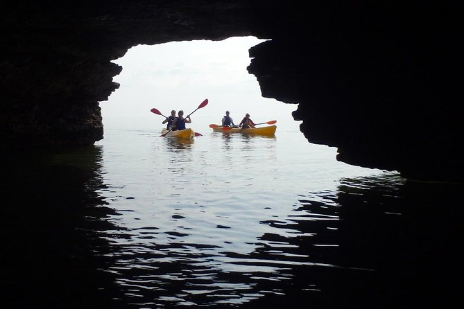 Cave Point Kayak Tour - From Schauer Park to the Cave Point shoreline