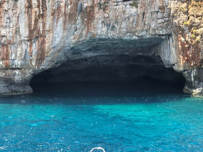 Chania: Private Cruise with Sup Food & Unlimited Drinks - Why this private cruise feels different from a standard boat trip