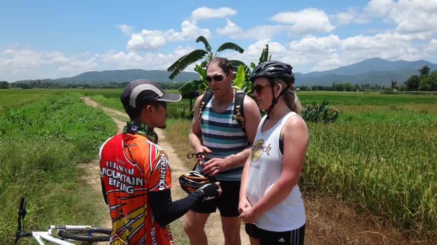 Chiang Mai: 25km Leisure Mountain Biking & Jungle Kayaking - Kayaking into the Mae Taeng forest