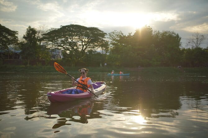 Chiang Mai:Explore kayaking through Mae Ping River on sunset - Why the Mae Ping works so well at sunset