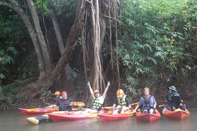 Chiang Mai : Kayak the Jungle Rivers of Chiang Dao Valley! - Riverside lunch and the support truck