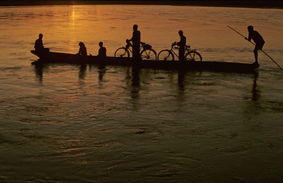Chitwan: Jungle Safari Tour with Canoe Ride in Forest River - Nature walks after dark