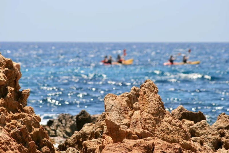 Costa Brava: Sant Feliu de Guíxols Kayak & Snorkel Tour - Guides who add value to the outing