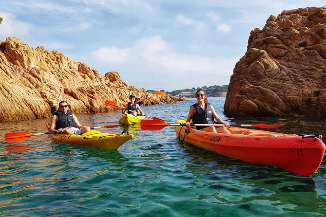 Costa Brava Tour with Kayak & Lagoon Snorkeling - From Plaça de Catalunya to the Costa Brava