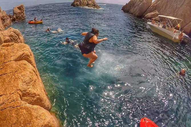 Costa Brava Tour with Kayak & Lagoon Snorkeling - Getting ready at Sant Pol de S’Agaró