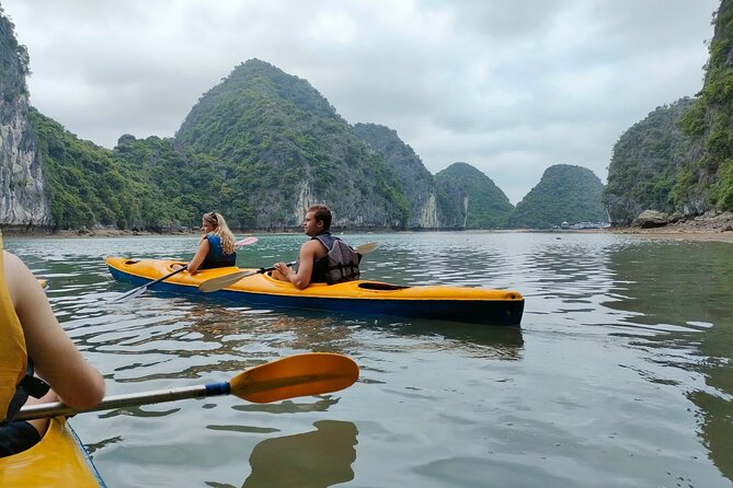Cruising- Kayaking- Cycling- Trekking 3D/2N from Cat Ba in less tourist areas. - Day one: floating villages, beaches, and a quiet lagoon