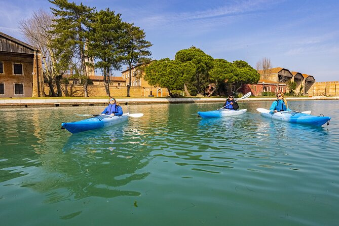 Cultural Kayak Tour: Discovering the City’s Canals - Why a kayak shows you a quieter Venice