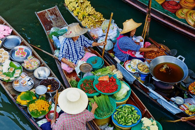 Damnoen Saduak Floating Market with Paddle Boat Ride (ex Bangkok) - What the 30-minute paddle boat ride is like