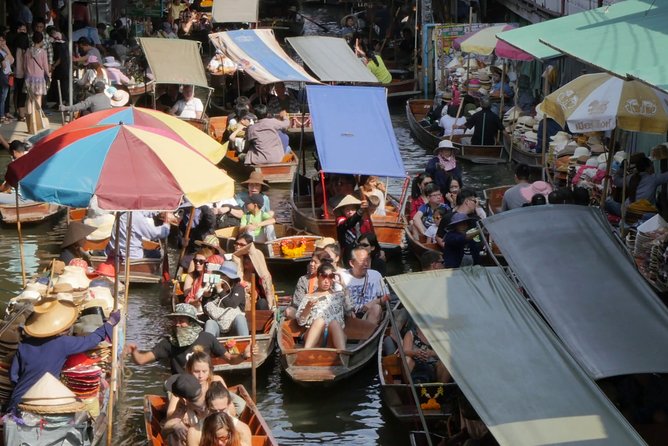 Damnoen Saduak Floating Market with Paddle Boat Ride (ex Bangkok) - The guide can make or break the day