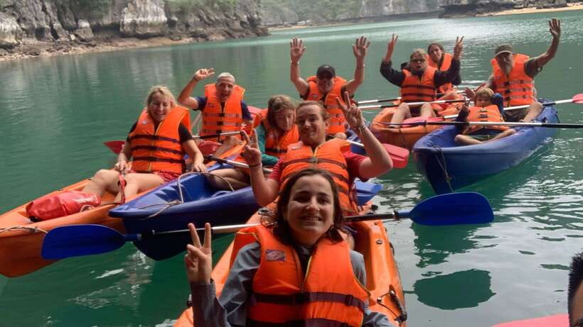 Đảo Cát Bà : 1Day Kayaking,Swimming,Cycling,Snorkeling,Lunch - Limestone islets and the Lan Ha Bay route