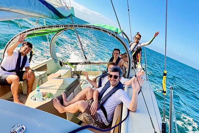 Day Lagoon 100% Sailing stops Snorkelling Paddle - The first sail across Grand Cul-de-Sac Marin
