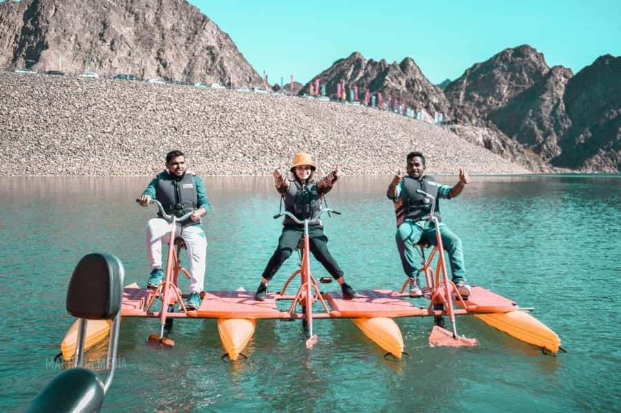 Discover Hatta Hidden Gem Private Tour with Kayaking & Honey - Hatta Hill Park for a mountain-town break