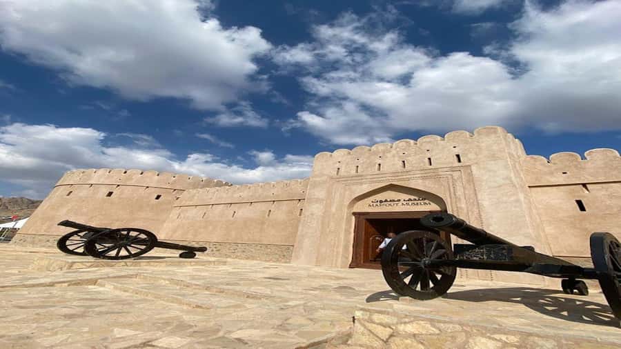 Discover Hatta Hidden Gem Private Tour with Kayaking & Honey - What the $334 group price really gives you
