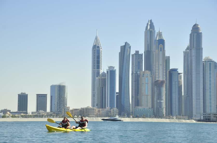 Dubai: 1-hour Kayaking or Stand Up Paddle at Dukes The Palm - Harbor views and beachside picnic areas