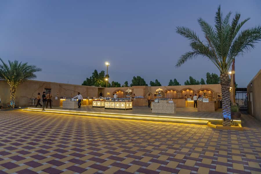 Dubai: Desert Safari or Hatta Tour with Kayaking - Who should choose Hatta, and who should choose the desert?