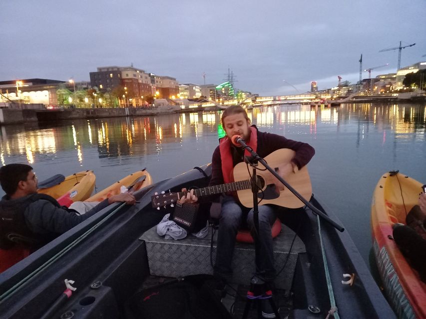Dublin: Music Under the Bridges Kayaking Tour - Paddling through the heart of Dublin