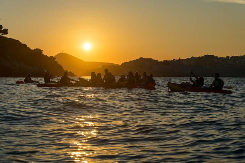 Dubrovnik: Guided Sunset Sea Kayaking Tour with Wine - Practical details that can make or break the evening