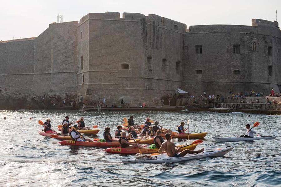 Dubrovnik: Sunset Sea Kayaking Tour - Lokrum and the longer 7-kilometer route