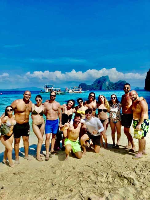 El Nido: Big Lagoon Kayaking & Island Adventure - Seven Commandos Beach, one hour of sand and palms