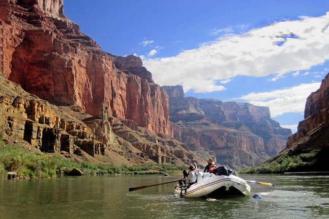 Emerald Cave Kayak Tour: Scenic Paddle with Optional Shuttle - Starting with a beginner-friendly kayak lesson