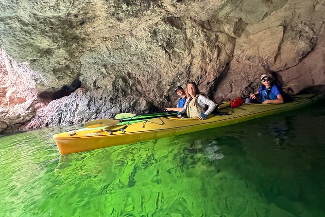 Emerald Cave Self-Guided Kayak Tour in Black Canyon - Choosing between a single and tandem kayak