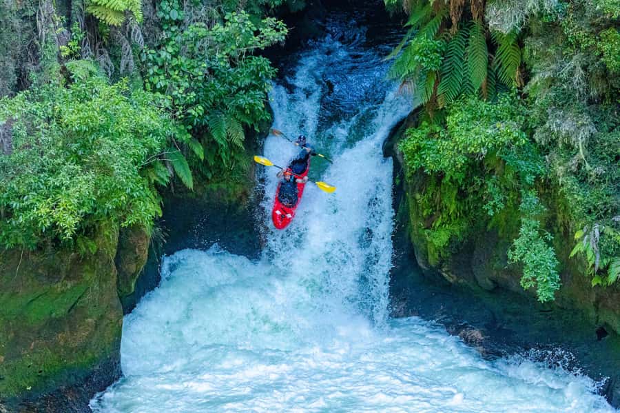 Epic Tandem Kayak Tour down the Kaituna River Waterfalls - Tutea Falls, the big moment