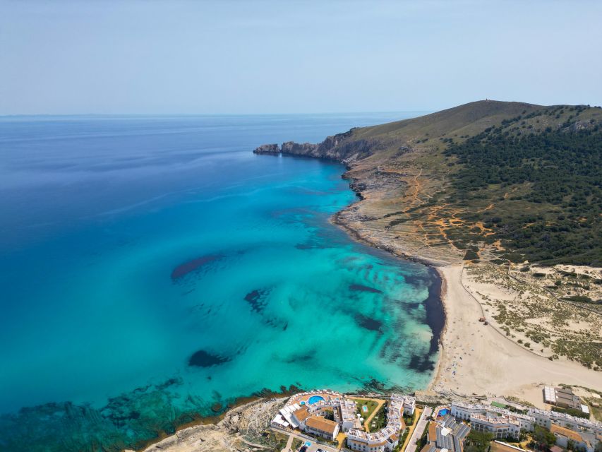 Experinence Cala Agulla / Molto with Paddlesurf and snorkel - Cala Mesquida and the changing mood of the coast