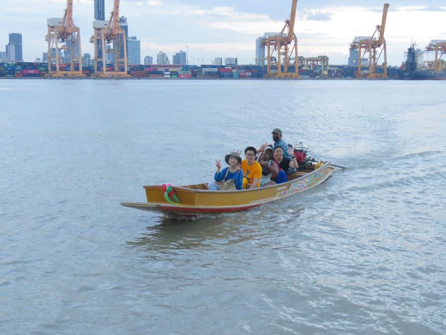 Explore Bangkok jungle by bike, kayak & boat - small group - Sri Nakhon Khuean Khan Park and Bird Watching