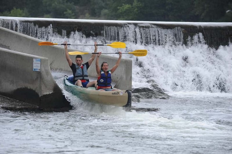 Family Canoe/Kayak Trip on the Ardèche: 3 hours - about 12 km - Starting at Alain Bateaux in Salavas