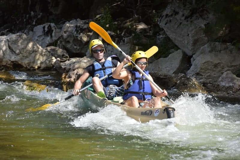 Family Canoe/Kayak Trip on the Ardèche: 3 hours - about 12 km - The shuttle gets you to the river start