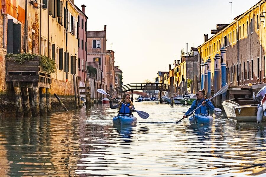 Family Kayaking Tour: Discovering Venice - Meeting at Reale Società Canottieri Querini