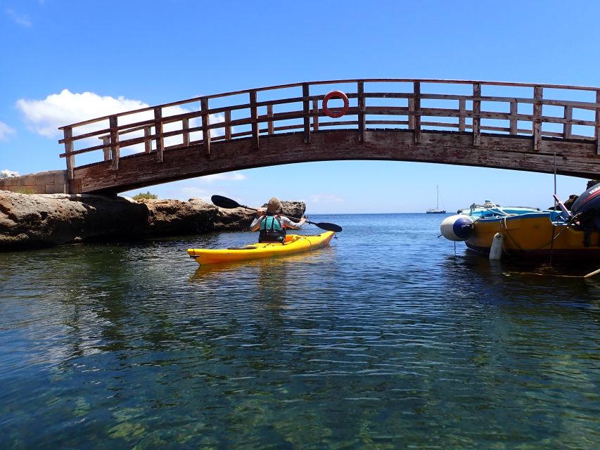 Favignana: kayak excursion, snorkelling and adventure - Traditional Sicilian food after the paddling