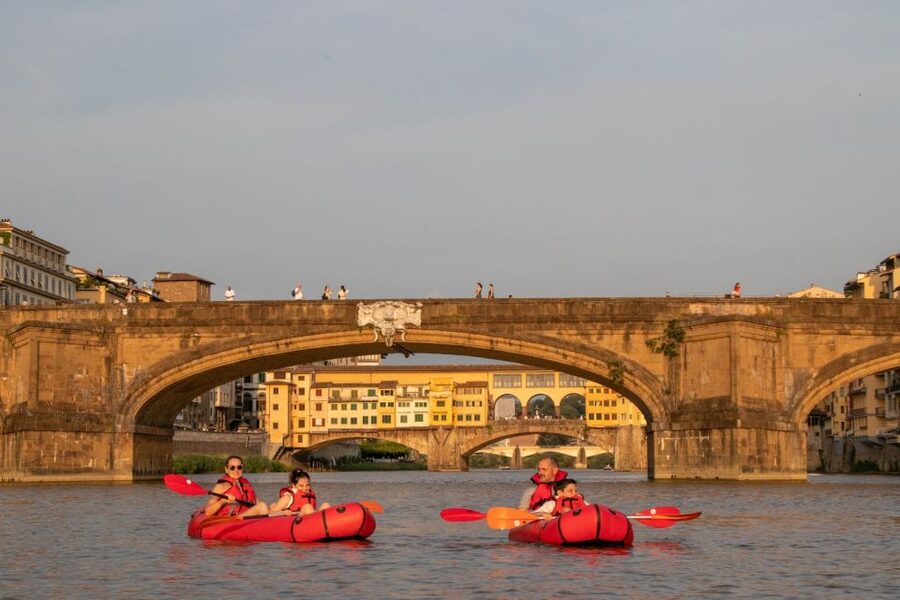 Florence: Ponte Vecchio and City Sights Guided Kayak Cruise - Key points to know before you book