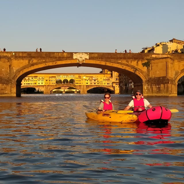 Florence: Ponte Vecchio and City Sights Guided Kayak Cruise - Santa Trinita and the city’s historic bridges