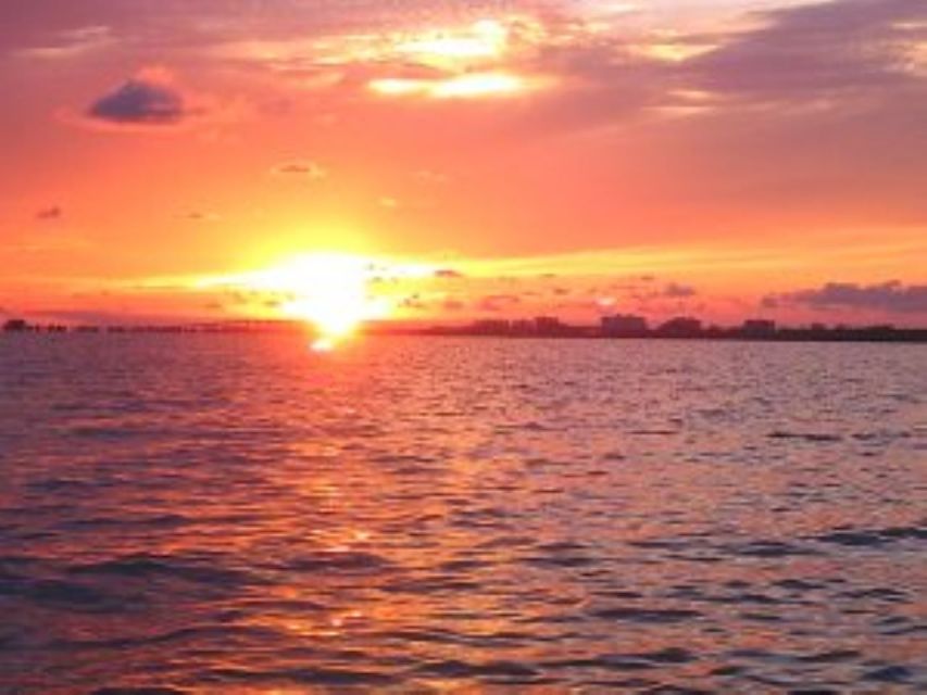 Fort Myers: Guided Sunset Kayaking Tour through Pelican Bay - Why Pelican Bay works so well at sunset