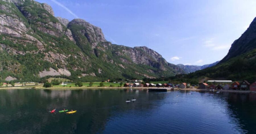 Frafjord Paddling & Månafossen Waterfall Hike Stavanger - Two hours of paddling, with room to make it your own