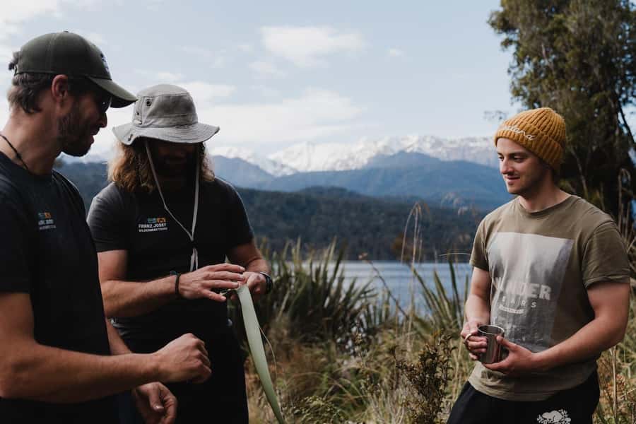 Franz Josef: Kayak & Walking Tour to Okarito Kiwi Sanctuary - Kayaking across Lake Mapourika