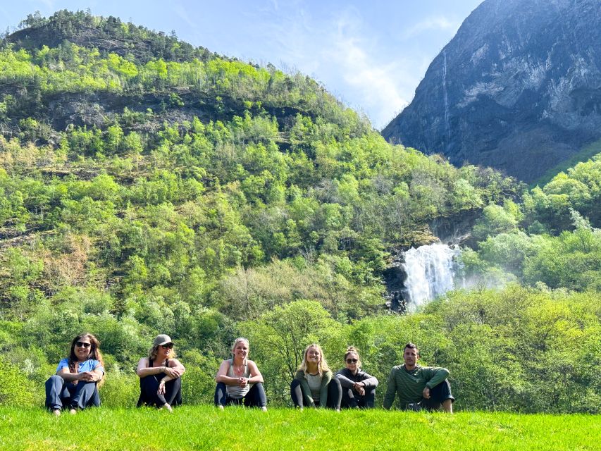 From Flåm: Nærøyfjord 3 Day Kayaking and Camping Tour - Hiking for views above the water